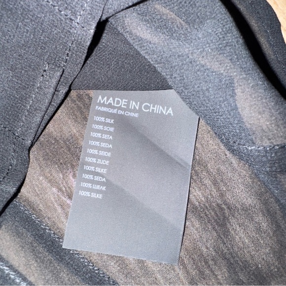 CLUB MONACO Sheer Silk Button Down Blouse in Black Size S NWT - Picture 4 of 9